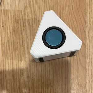White Triangular Portable Speaker